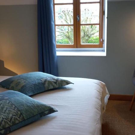 Gite Et Chambres D'Hotes Le Chene Billault Pouant Exterior foto
