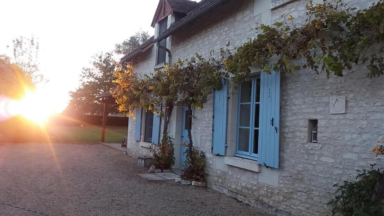 Gite Et Chambres D'Hotes Le Chene Billault Pouant Exterior foto