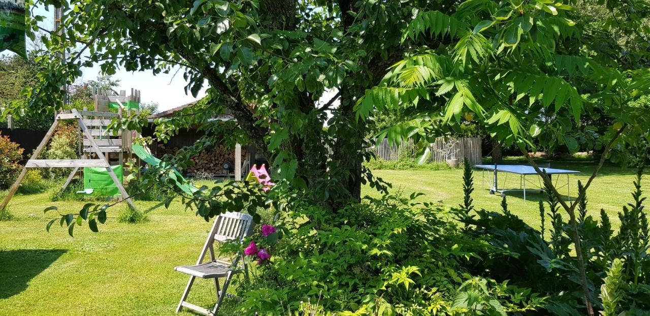 Gite Et Chambres D'Hotes Le Chene Billault Pouant Exterior foto